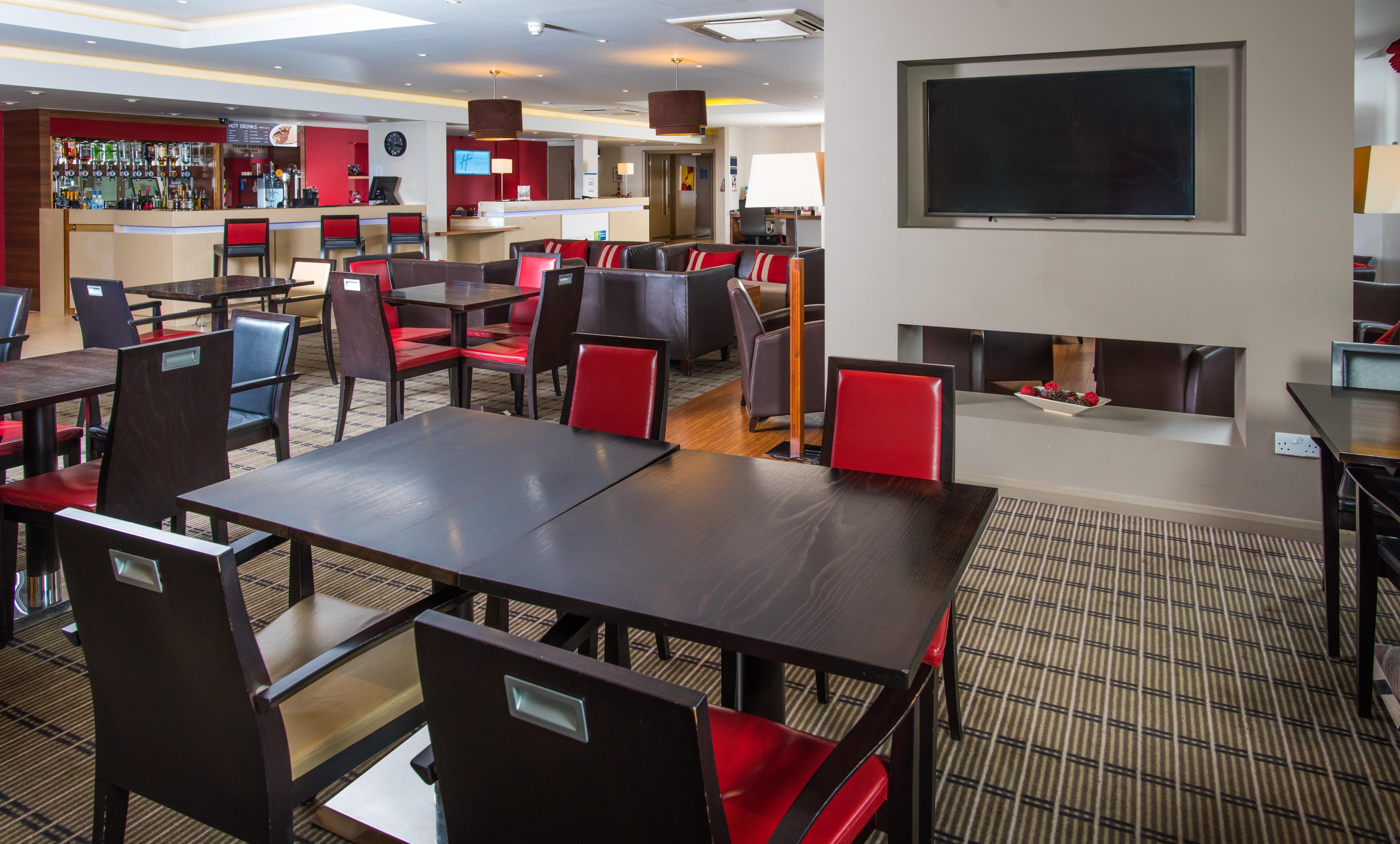 Holiday Inn Express Derby Pride Park By Ihg Bagian luar foto