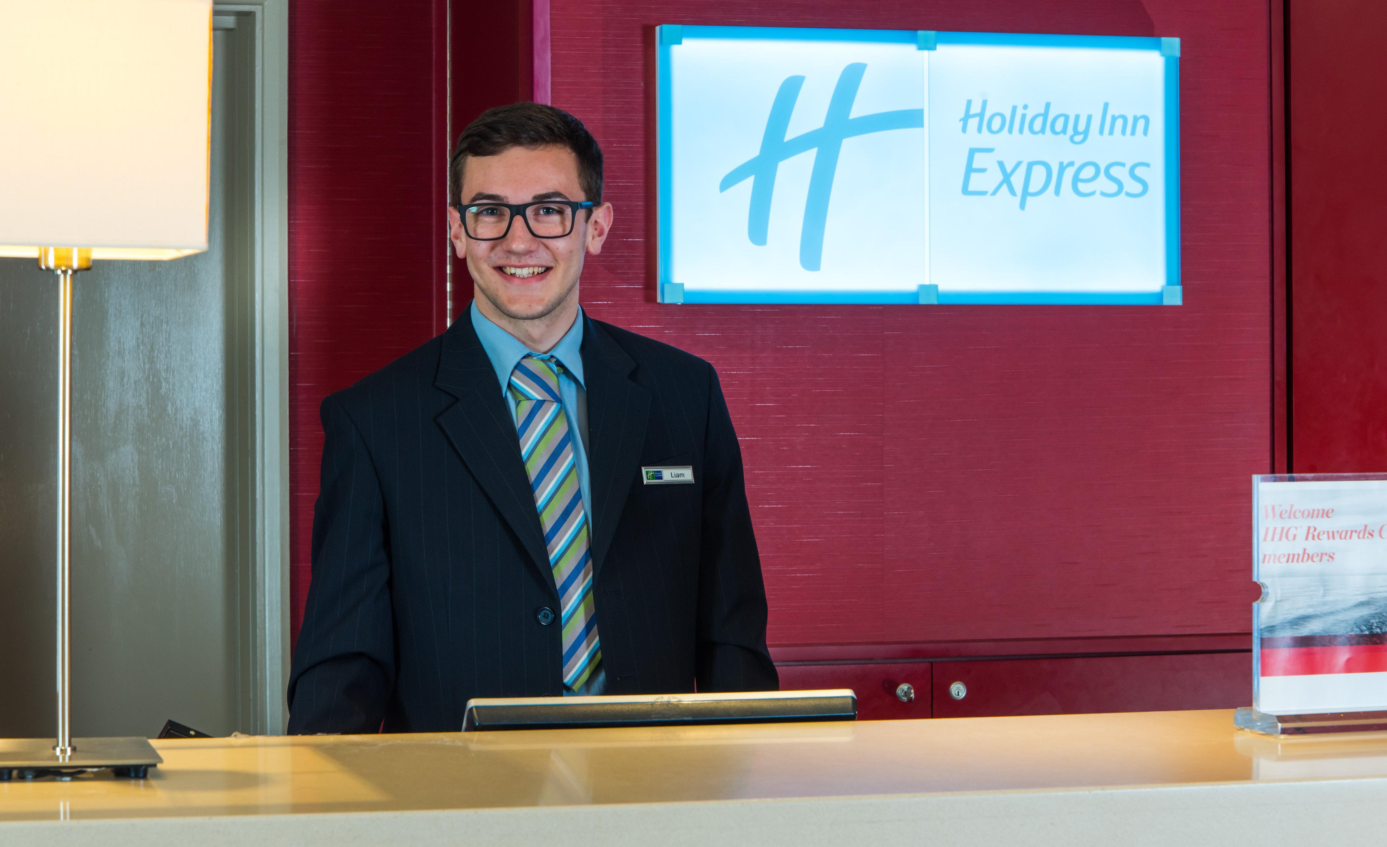 Holiday Inn Express Derby Pride Park By Ihg Bagian luar foto