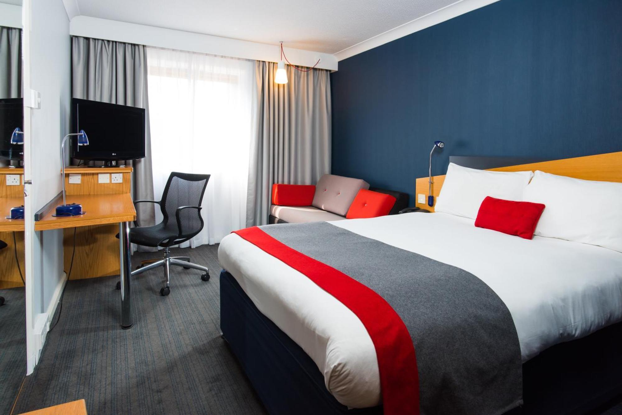 Holiday Inn Express Derby Pride Park By Ihg Bagian luar foto