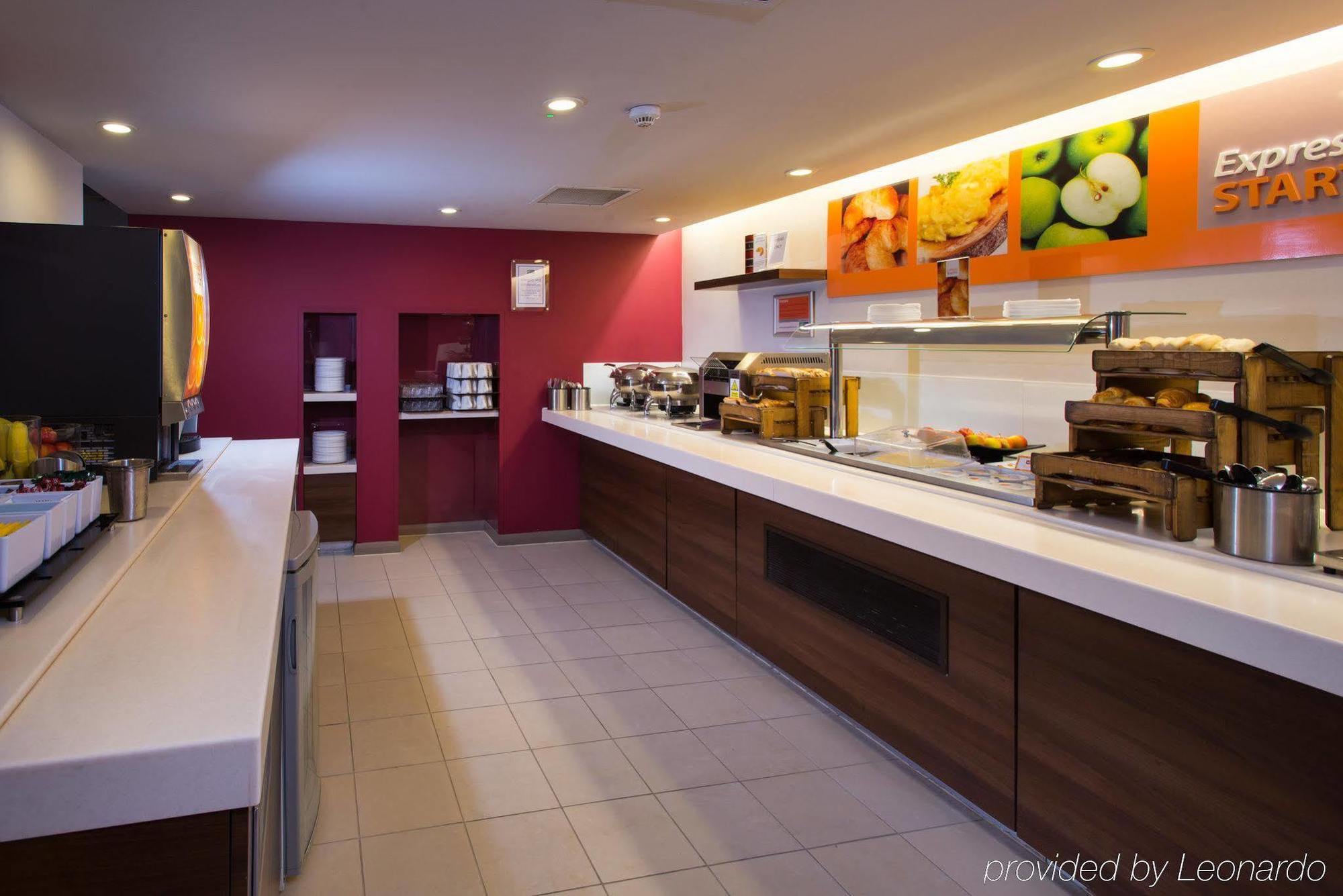 Holiday Inn Express Derby Pride Park By Ihg Bagian luar foto