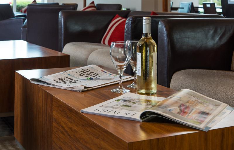 Holiday Inn Express Derby Pride Park By Ihg Bagian luar foto