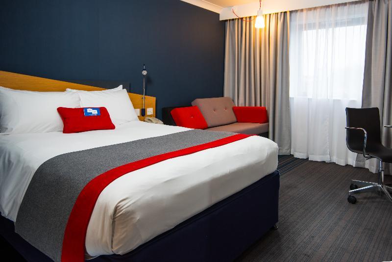 Holiday Inn Express Derby Pride Park By Ihg Bagian luar foto